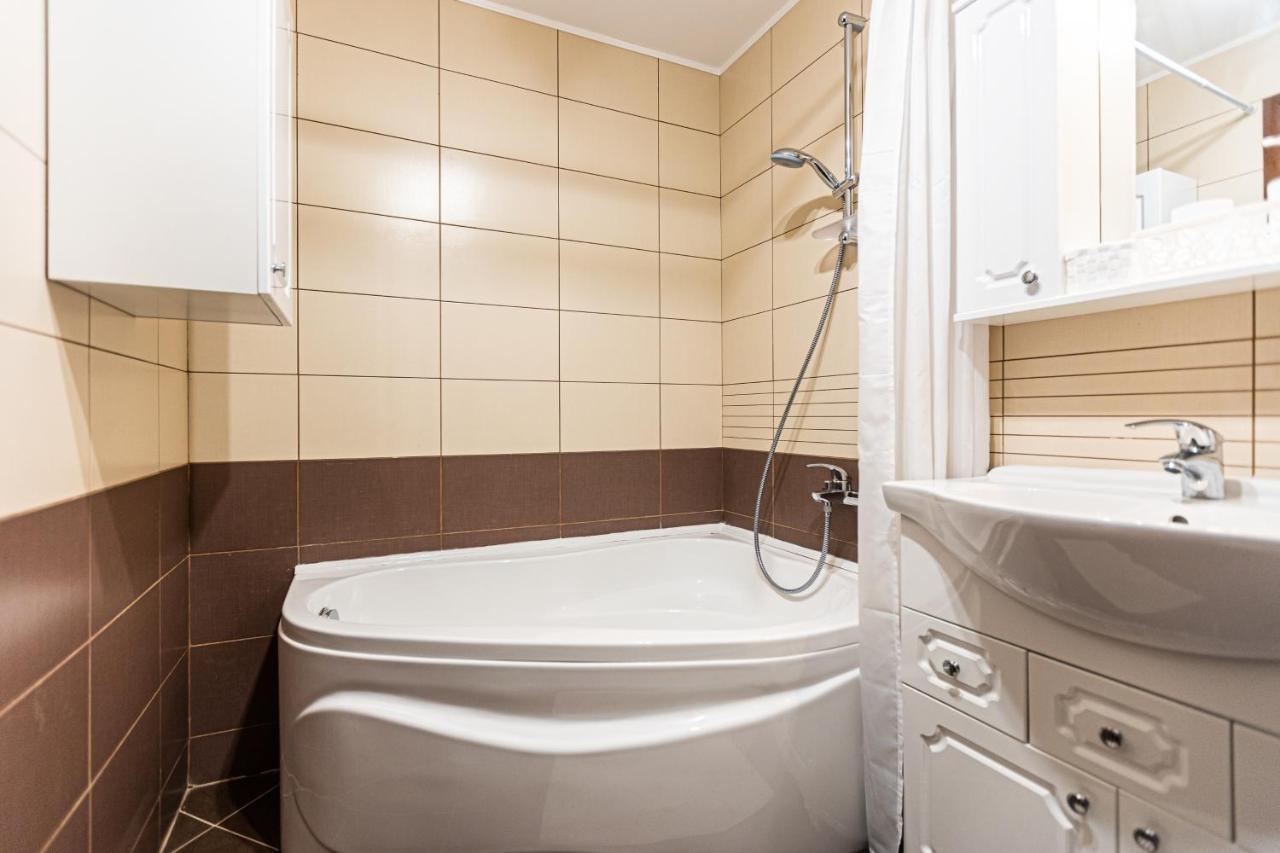 סינאיה Apartament Maza מראה חיצוני תמונה
